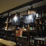 卯 - ずらっと並んだ地酒の数々