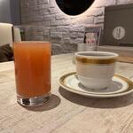 トバゴ カフェアンドバー - 