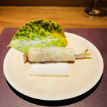 アカ - 京都産鮎のフリット、ガチャミーガス包み