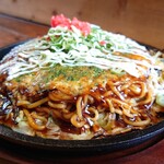 Teppan Okonomiyaki Ju - そばモダン（650円）2021年11月