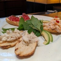 ウルフギャング・ステーキハウス シグニチャー - シーフードクロスティーニ