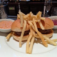 ウルフギャング・ステーキハウス シグニチャー - ハンバーガースライダー