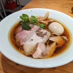 麺処ぐり虎 - 特製黒トリュフ醤油そば