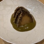 鮨 由う - 蒸し鮑肝ソース