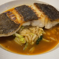 ラ・ターブル・オ・ジャポン - ○魚料理、イシガキダイのポワレ　ライス形のパスタ