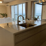 コスタ ベージャ コンドミニアム リゾート - 調理側からみたオープンキッチン