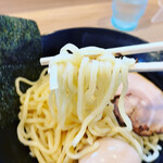 はらや TORI PAITAN RAMEN - 麺リフト