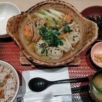 大戸屋 - 和風土鍋とごぼう生姜の混ぜご飯定食950円