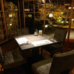 洋食 つばき - 家具はリニューアル