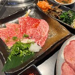 蔓牛焼肉 太田家 - 