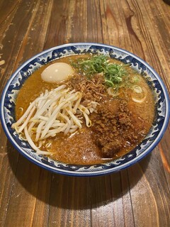 Mendokoro Nakigoe - 全部のせ担々麺