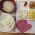 ホテル湯西川 - さらに食べるぞ。左上は蟹雑炊