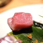 寿司栄 - 中トロ