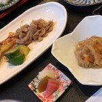 山崎 - 主菜と小鉢に漬物