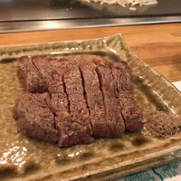 ステーキハウス欅 - ミディアムレア