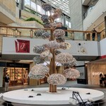 La Brianza - ヒルズのクリスマスツリー始まりました。