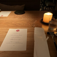 ラ・ボンヌターブル - 暗くて撮影困難店