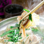 串カツ・もつ鍋・かすうどん しゃかりき432" - 