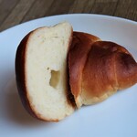 PARKER HOUSE BUTTER ROLL - バターロール　断面