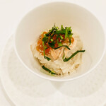 アンジュールハウス レストラン - 焼き鮭と白胡麻、大葉風味のご飯