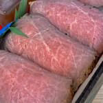 おりがみ - 牛にぎり重(\800)