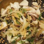 卓 - イカげそバター炒めその4