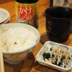 卓 - ごはん、じゃこ