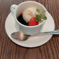 The Living Room with SKY BAR - 