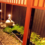 神楽坂 石かわ - 静かで美しい演出