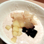 神楽坂 石かわ - この季節に美味しいリンゴを使った菓子