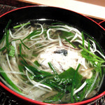 神楽坂 石かわ - 葱とつみれのお椀、とろけるほどやわらかいツミレ