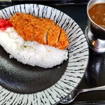 秋月カントリークラブ - 厚切り三元豚のカツカレー（大盛）