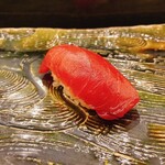 にぎり鮨 一五〇 - 赤身漬け