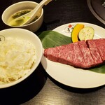 焼肉 華守キワミ - 