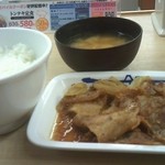 松屋 - 豚バラ生姜焼定食（580円）