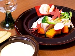 Anzu - 海老と季節の蒸し野菜の和風バーニャカウダ