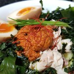 塩そば専門店 桑ばら - 雲丹と金目鯛の濃厚ソース和えそば ～三陸ワカメと磯海苔を添えて～