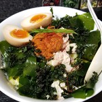 塩そば専門店 桑ばら - 雲丹と金目鯛の濃厚ソース和えそば ～三陸ワカメと磯海苔を添えて～