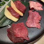 もつ鍋・肉刺し処 たてがみ - 