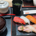 Daiki Suisan Kaitenzushi - 