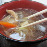 三喜食堂 - けんちん汁は具沢山