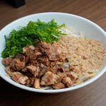 東京スタイル鶏らーめん ど・みそ鶏 - 味噌まぜそば(土・日限定)