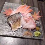 幻の和牛と三崎港直送鮮魚の居酒屋 モルゲン - 