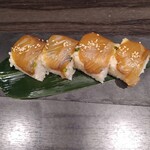 幻の和牛と三崎港直送鮮魚の居酒屋 モルゲン - 