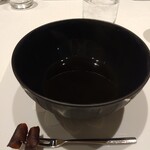 ル・マンジュ・トゥー - 蝦夷ジカのコンソメ