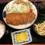 お食事処 祥 - カツ定食　　　¥ 1,100