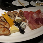 tamaya - 生ハムとチーズの盛合せ