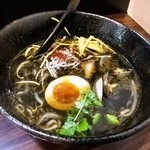 虎鉄 - 【昼】こく旨醤油老麺（ハーフサイズ）