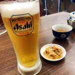 桃谷台湾小籠包 - ビール（ザーサイ付き）