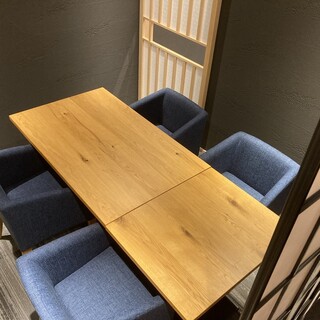 完全個室ですので
                                          接待のお客様にご安心していただけます。４人個室2部屋ございます